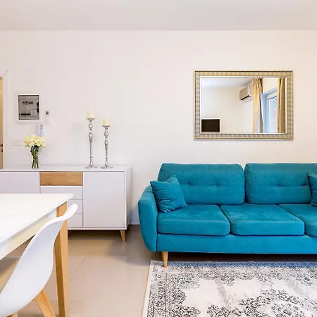 Cozy Aurora Διαμέρισμα *